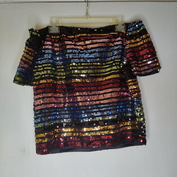 Fun off- the shoulder sequence top - Picture 3 of 4